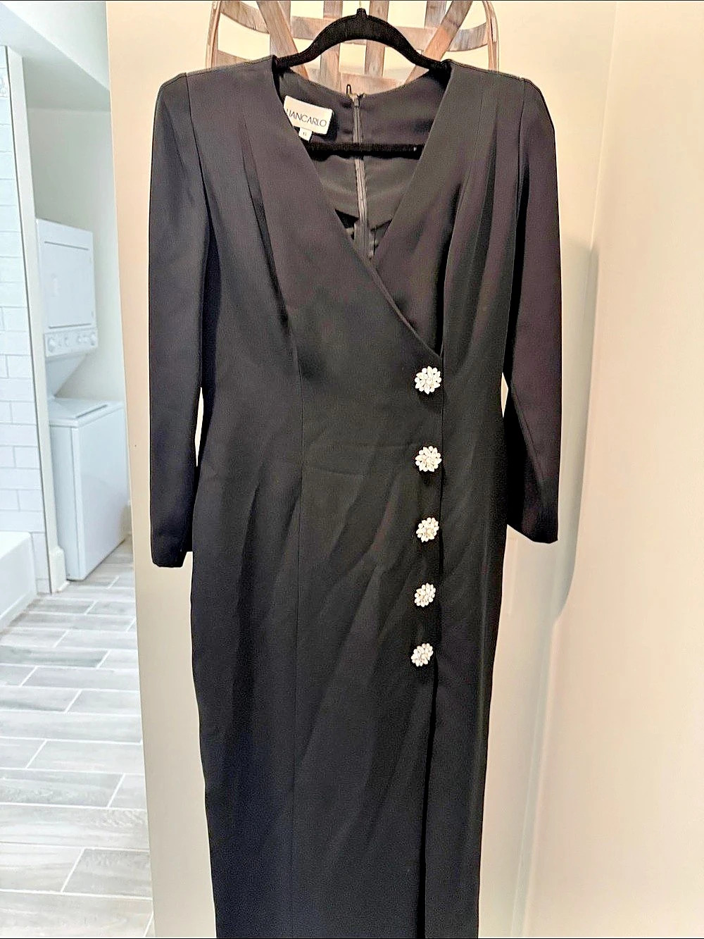 Liancarlo Black Maxi Wrap Dress Size 6 Like New